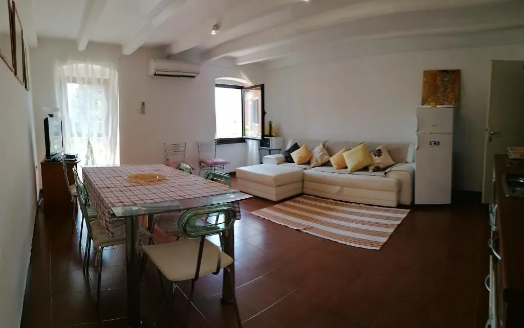 Holiday Apartment In Funtana With Balcony, Air Conditioning, Wifi, Washing Machine 4982-10