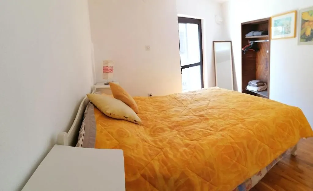 Holiday Apartment In Funtana With Balcony, Air Conditioning, Wifi, Washing Machine 4982-10 Croatia