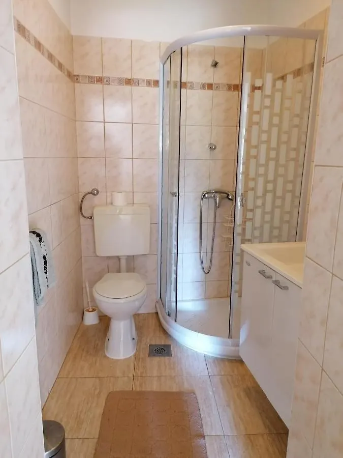 Holiday Apartment In Funtana With Balcony, Air Conditioning, Wifi, Washing Machine 4982-10